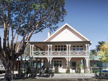 abbortsford-outside-4